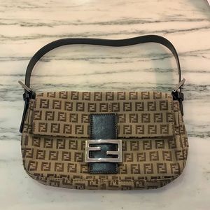 Vintage Fendi Baguette Bag!